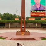 Father of Capt Sanjeev S Pathak, Shri Shiv Prasad, paying tribute at the National War Memorial