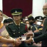 Maj Vibhuti Shankar's mother and wife receiving Shaurya Chakra award