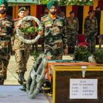 Army personnel pay their last respects to Hav Satyapal Singh