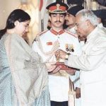 Mrs Archana Aima wife of Maj Sushil Aima receiving Kirti Chakra from the President